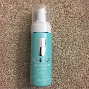 Clinique Acne Solutions Cleansing Foam